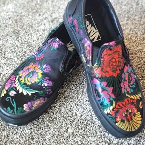Vans slip on, womens 6.5/mens 5.0